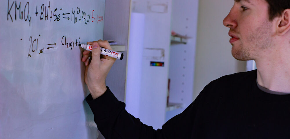 La Facultad avanza con la acreditación de los planes de estudios de Bioquímica y Farmacia