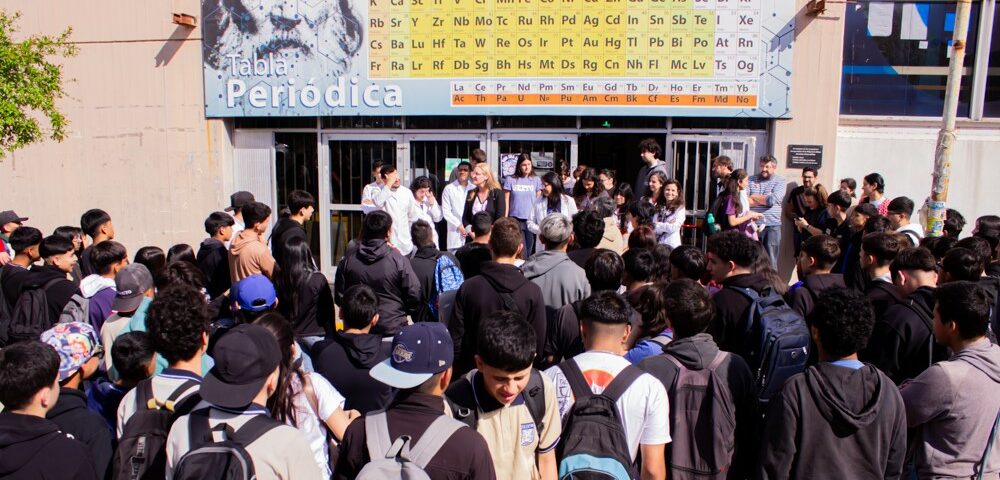 Cerca de 170 estudiantes de Córdoba, Villa Allende y Río Primero visitaron el museo de la FCQ