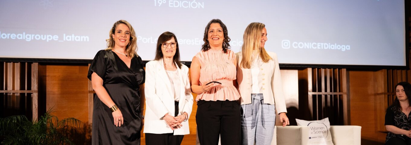 Eva Acosta Rodríguez, una de las ganadoras de los Premios L’Oréal-UNESCO 2025