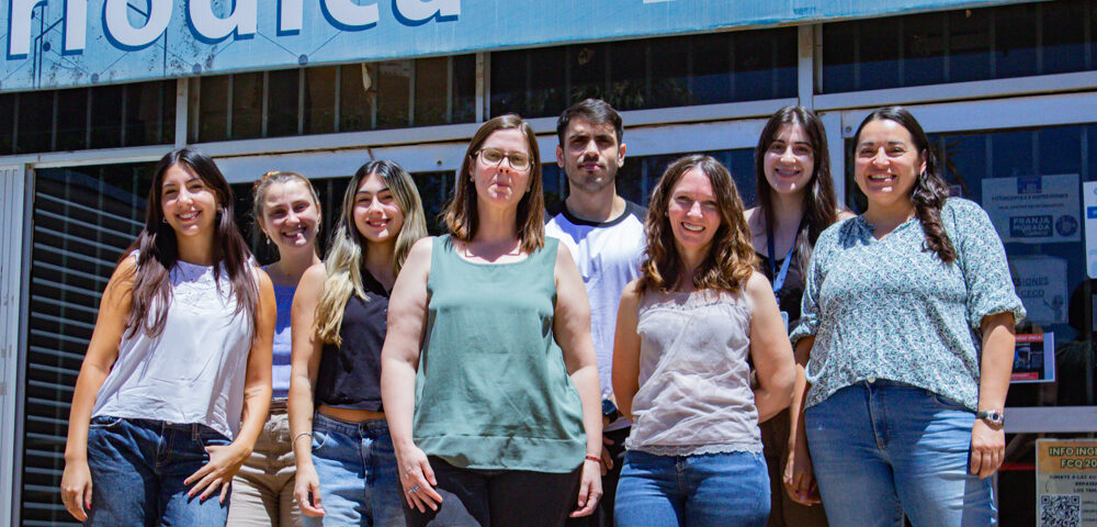 La FCQ en articulación con las escuelas: 90 estudiantes de Carlos Paz abordan el rol social de las vacunas